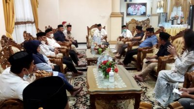 Bulan Ramadhan jadi Momen Bupati dan Anleg Parimo Pererat Silahturahmi