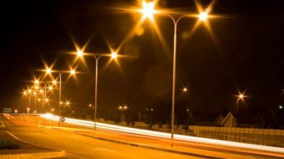 Kenapa Lampu PJU Berwarna Kuning, Berikut Penjelasannya