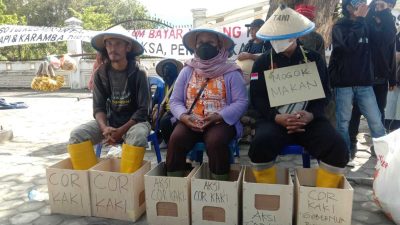 Petani Pesisir Danau Poso Aksi Mogok Makan dan Cor Kaki Tuntut Ganti Rugi dari PT Poso Energy