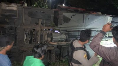 Kecelakaan Maut, Bus Bermuatan Puluhan Santri Masuk Jurang Kebun Kopi