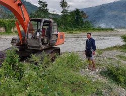 5 Rumah Terancam Banjir dan Longsor, Pemdes Ogoansam Lakukan Normalisasi Sungai