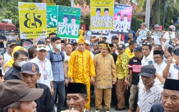 Erwin Burase dan Abdul Said Menjadi Pasangan Calon Terakhir Mendaftar ke KPU Parimo